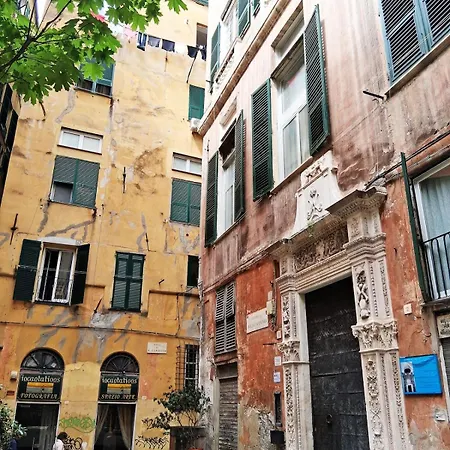 La Casetta Dei Genovesi In Centro Storico Апартаменты